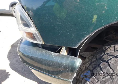 2002 Dodge Durango Sport z USA, uszkodzony, nr VIN 1B4HR38N32F172496